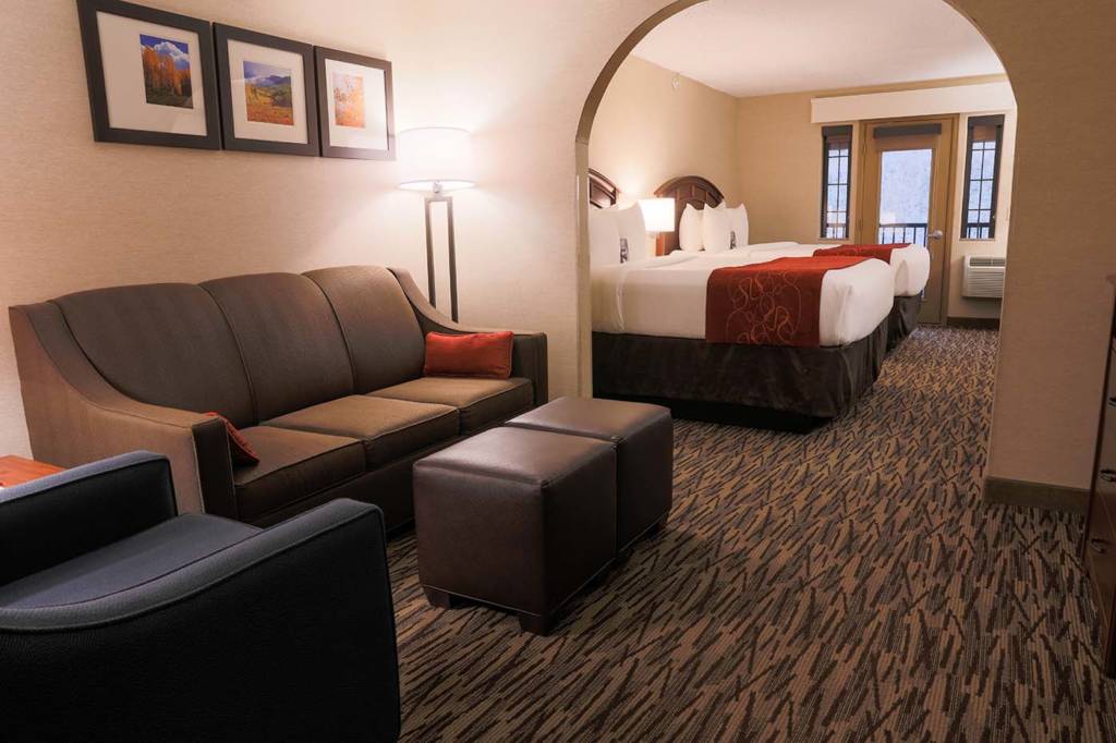 Two-Queen Hotel Suite with Balcony | Comfort Suites Golden West on Evergreen Parkway