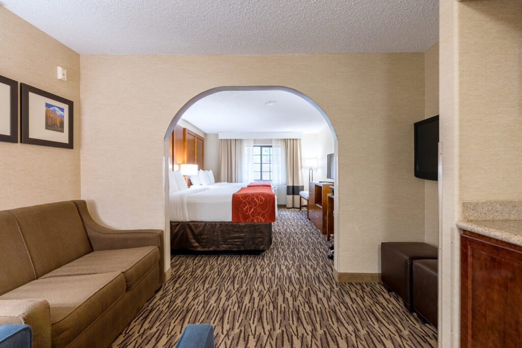 Two queen bed suite at Comfort Suites in Evergreen, CO